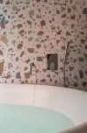 Noah Gate Hotel & Suites - baignoire