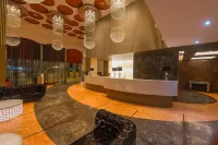 Hotel Imperial Grand - Pools