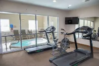 法戈- I-94 醫學中心主流套房 - 健身室/gym room