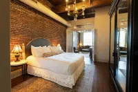 Hotel Cleo, Knoxville Downtown, a Tribute Portfolio Hotel - parking