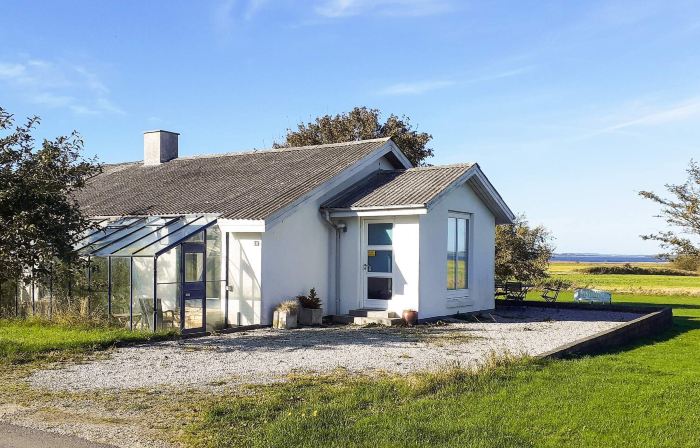 Light-filled Retreat in Boddum - By Traum Ferienwohnungen