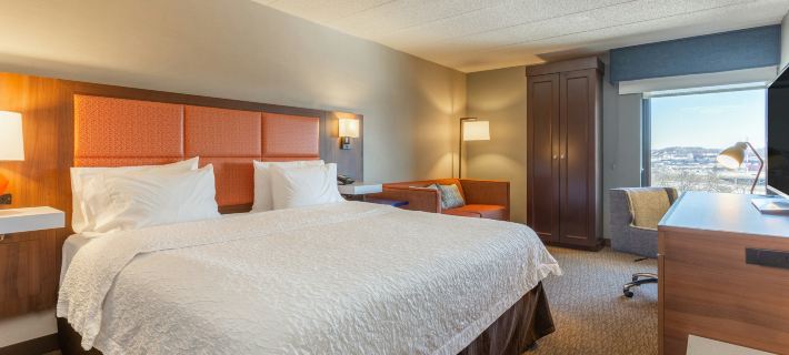 Hampton Inn Madison-East Towne Mall Area Hotels in Madison