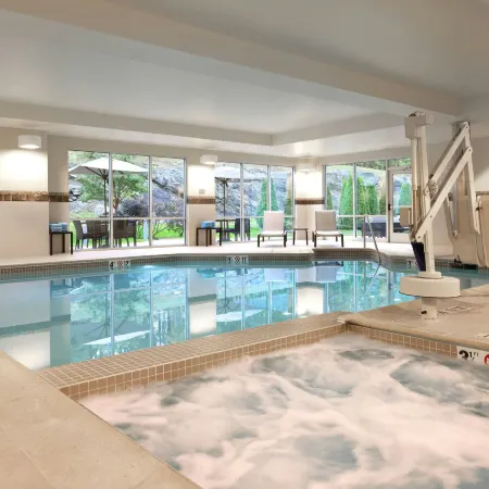 Courtyard Lenox Berkshires
