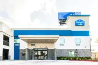 Palace Inn Blue IAH East - 2-Star