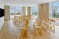 The Sarasota Modern, a Tribute Portfolio Hotel - parking