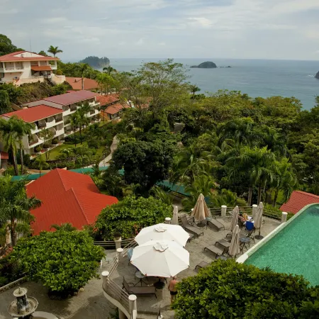 Parador Nature Resort and Spa