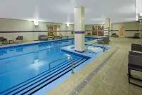 Residence Inn Montreal Airport - piscina