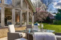 The Subedge Collection - A Unique Cotswolds Escape - 2성급