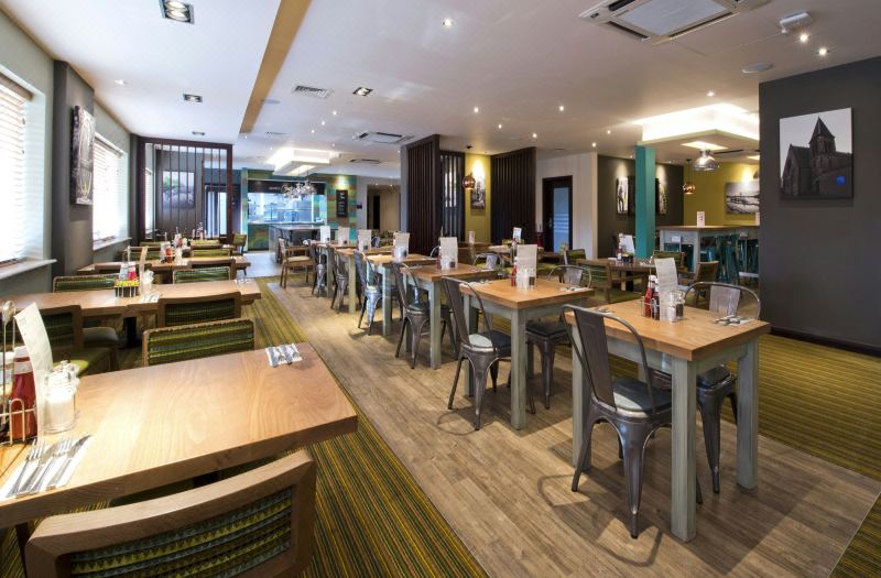Premier Inn Glasgow Braehead photo 2