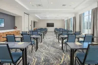 Hampton Inn & Suites by Hilton Huntsville Downtown - 2 estrellas