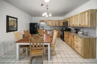 The Bunkhouse at The Flyin H Ranch -  Holiday Villas
