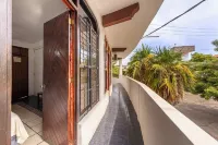 Hotel Naxhiely - 2-Star