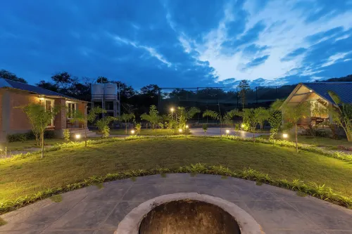 Monte Vista by Stayjade 3 Cottages Pool 1hr HSR - Boutique