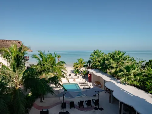 Beach Front Hotel Boutique DK House - 4-Star