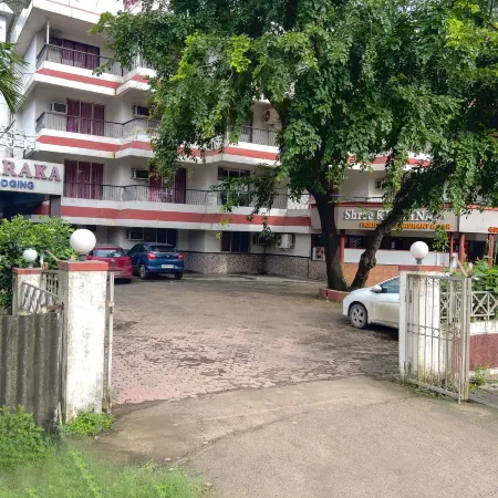 Hotel Dwaraka Hotels in Thane