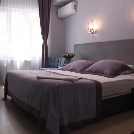 A Hotels & Suite