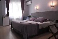 A Hotels & Suite - Condos
