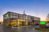 La Quinta Inn & Suites by Wyndham Rockford Hotels in Rockford