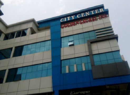 Hotel Golden Laurel Inn