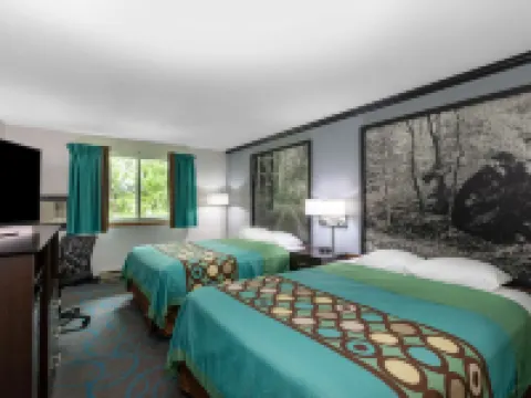 Super 8 by Wyndham Duluth Hotels in Duluth