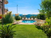 Chantal - Pools