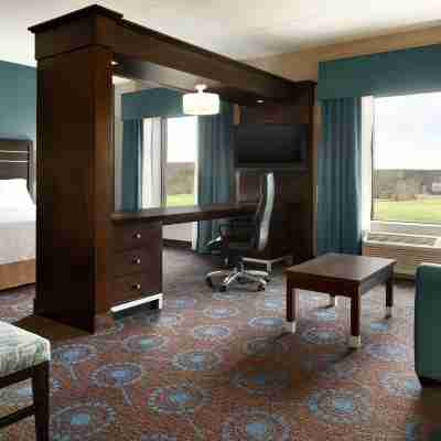 Hampton Inn & Suites Edgewood/Aberdeen-South Rooms