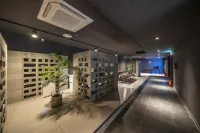 Namyangju W Hotel Hopyeong Branch - parking
