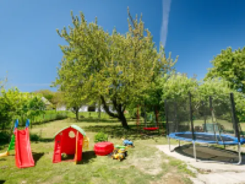 Cherry Hotels in Fonyodi