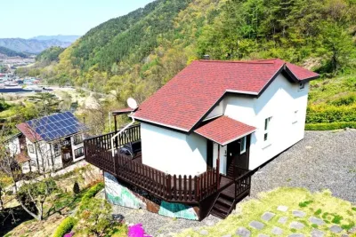 Muju Gaja Hyunjun's House Pension