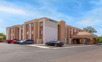 Comfort Inn & Suites North Glendale and Peoria