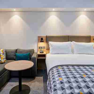 Holiday Inn Paris - CDG Airport Rooms