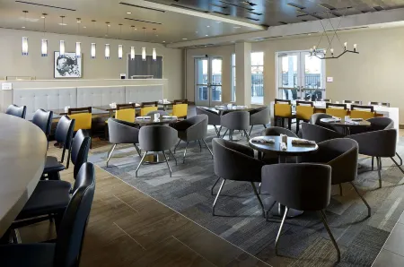 Cambria Hotel Phoenix Chandler - Fashion Center