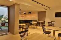 Ivy Hotel - Adults Only - breakfast