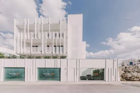 Suite 10 Home Design & Spa Отели рядом с достопримечательностью «Centro Storico di Polignano a Mare»