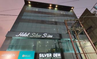 Hotel Silver Shine