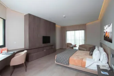 Promenade Hotel Hôtels à proximité de : Embassy of Canada