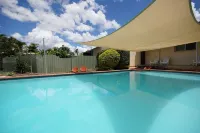 Bundaberg Park Village - Swimmingpools