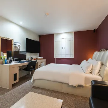Me2 Hotel
