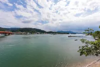 Namhae Jijok Pension