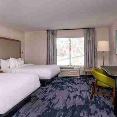 Fairfield Inn & Suites Boston Walpole Rooms
