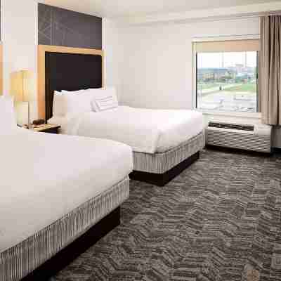 SpringHill Suites Green Bay Rooms