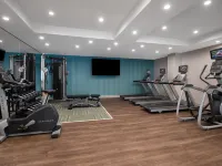 Holiday Inn Express & Suites WOODSIDE LAGUARDIA AIRPORT by IHG Hotels near Flushing Meadows