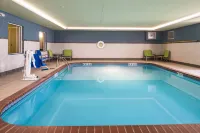 Holiday Inn Express & Suites BURLINGTON by IHG - Pools