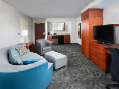 Courtyard by Marriott Danville Hotels in Danville