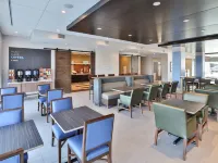 Holiday Inn Express & Suites NASHVILLE METROCENTER DOWNTOWN by IHG Hotels near Cumberland Park