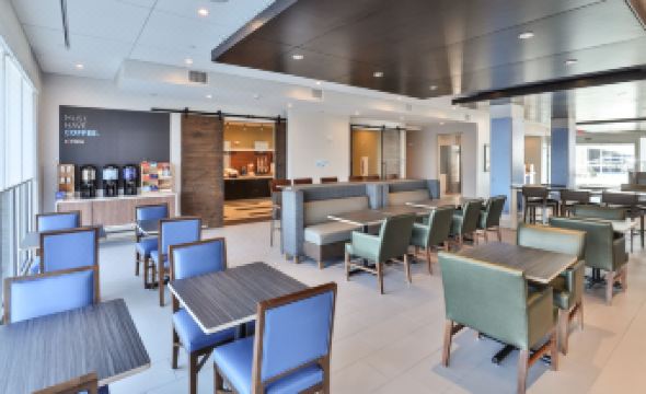 Holiday Inn Express & Suites NASHVILLE METROCENTER DOWNTOWN by IHG