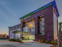 La Quinta Inn & Suites by Wyndham Galveston West Seawall Hotels near Galveston Island