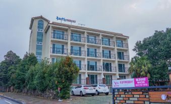 Stone and Wind Resort