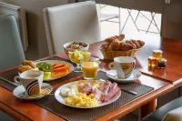 The Originals City Hôtel Orléans Nord - Breakfast