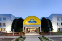 Days Inn by Wyndham Newport News City Center Oyster Point Hoteles en Newport News